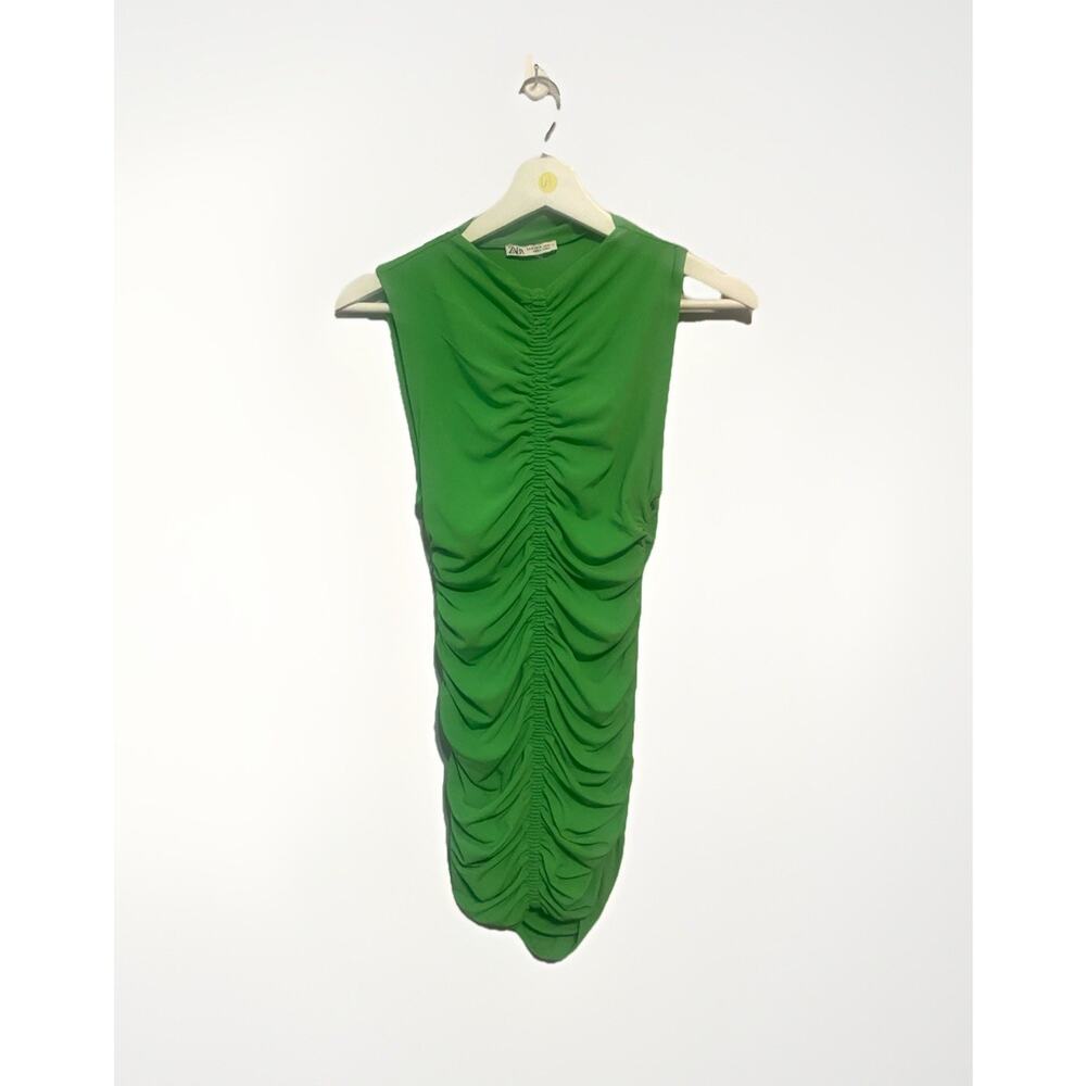 Zara‎ Women's Green Stretch Sleeveless Tank Top Size Medium Ruched Scrunch